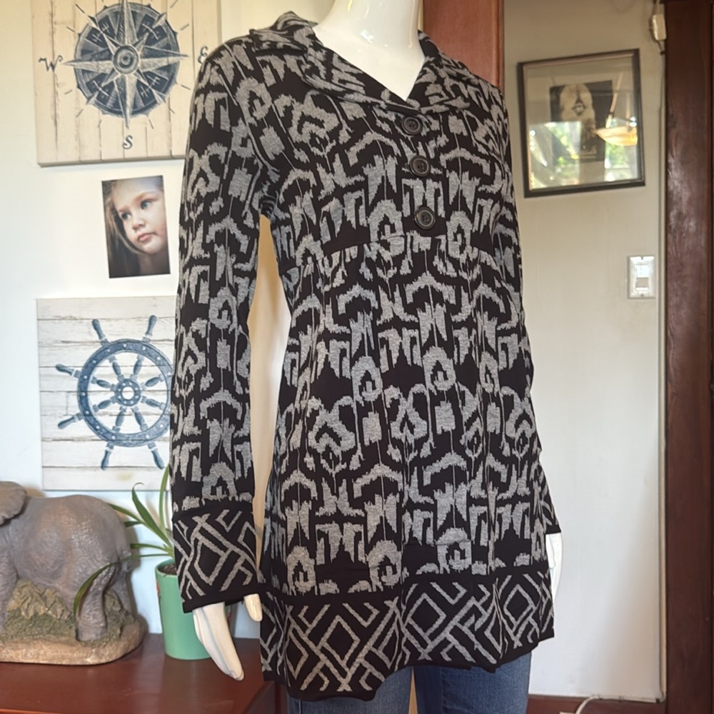 NWT Style&Co size small Black and Gray Patterned Cardigan